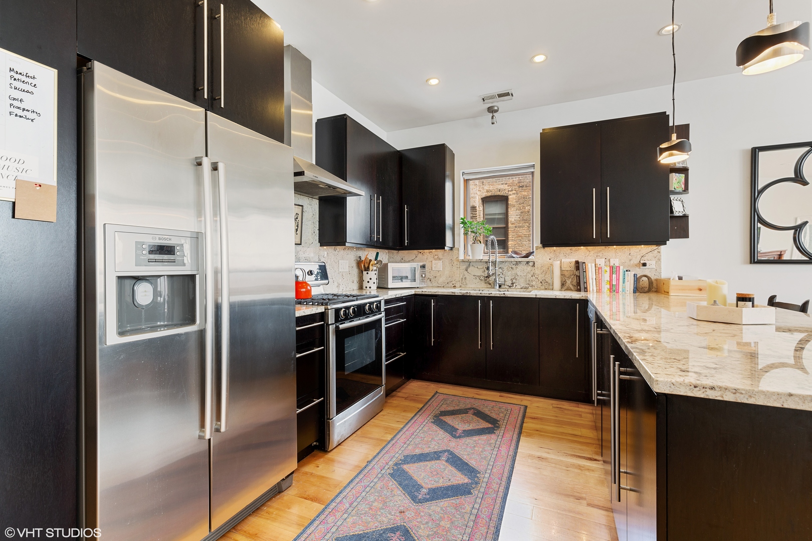 1842 N DAMEN Avenue 2N