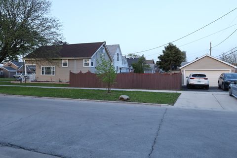 Tiny photo for 8043 Salisbury Avenue, Lyons, IL 60534 (MLS # 12628650)