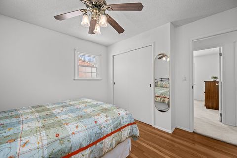 Tiny photo for 2924 Lincoln Avenue N, Davenport, IA 52804 (MLS # 12594930)