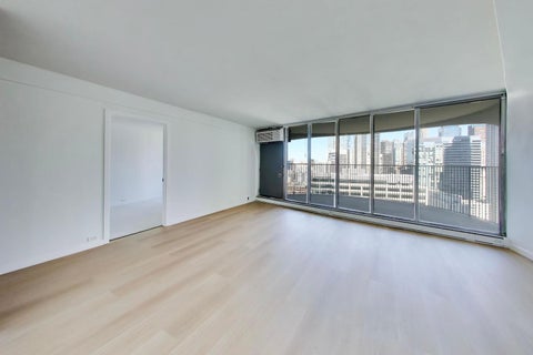 Tiny photo for 300 N State Street #3106, Chicago, IL 60654 (MLS # 12780946)