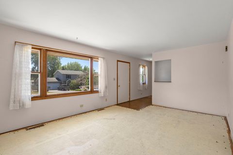 Tiny photo for 22214 W Cedar Drive, Antioch, IL 60002 (MLS # 12663084)