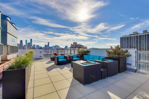 Tiny photo for 1555 N Dearborn Parkway #7E, Chicago, IL 60610 (MLS # 12503920)