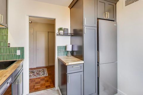 Tiny photo for 1555 N Dearborn Parkway #7E, Chicago, IL 60610 (MLS # 12503920)