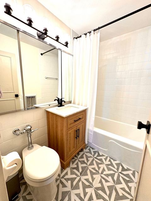 Tiny photo for 1555 N Dearborn Parkway #7E, Chicago, IL 60610 (MLS # 12503920)