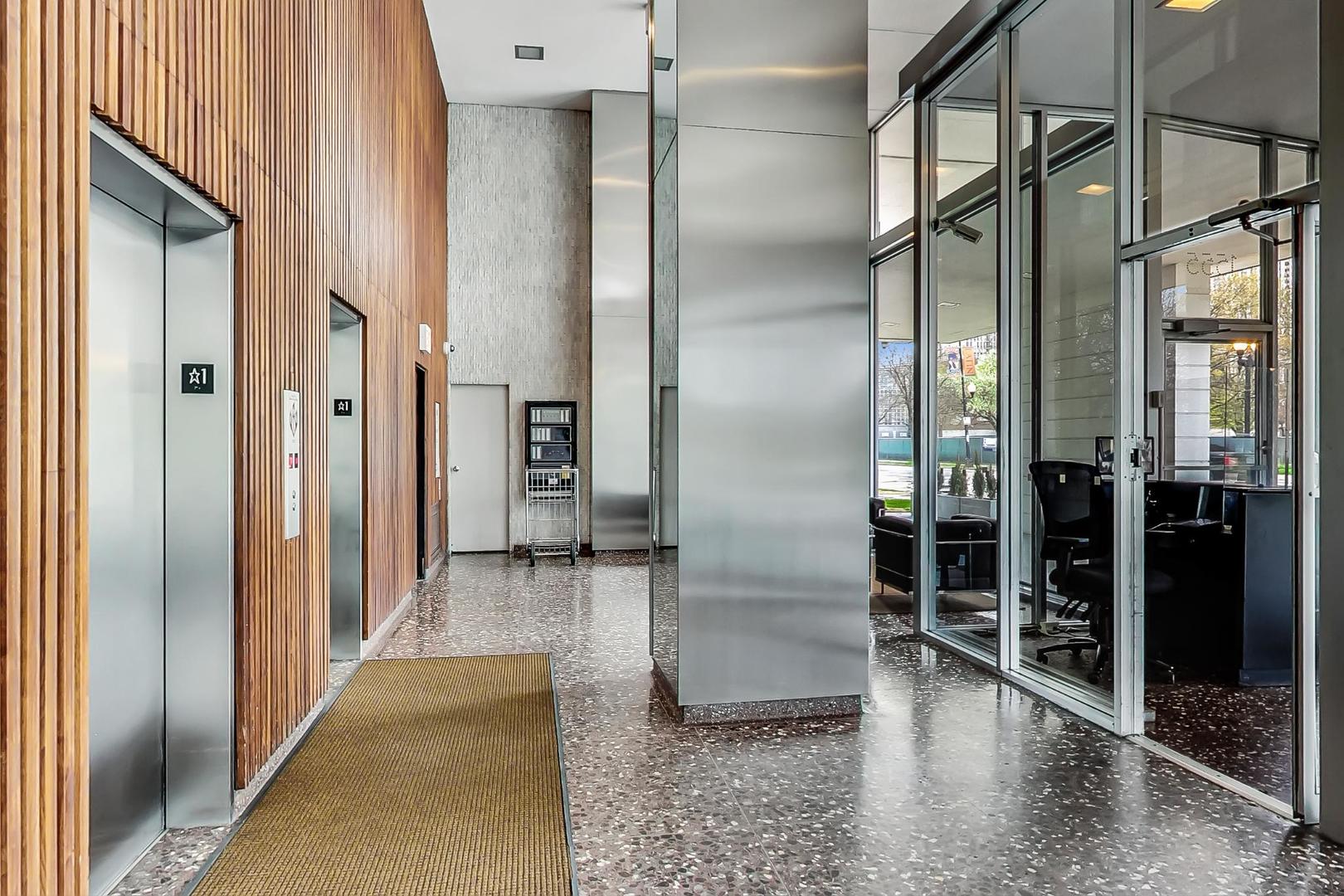 1555 N Dearborn Parkway 7E