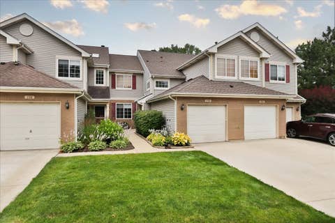 Photo of 202 Sierra Pass Drive, Schaumburg, IL 60194 (MLS # 12600718)