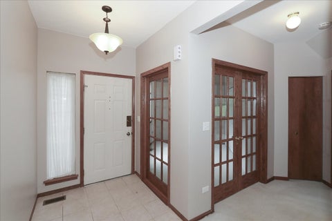 Tiny photo for 202 Sierra Pass Drive, Schaumburg, IL 60194 (MLS # 12600718)