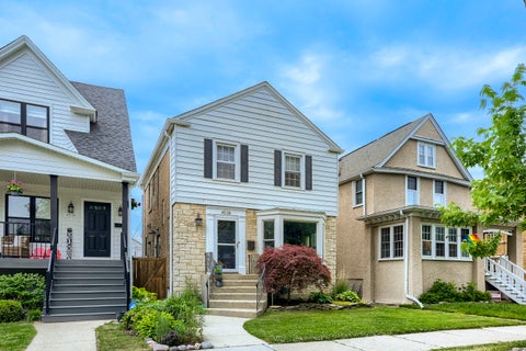 Photo of 4538 N Kostner Avenue, Chicago, IL 60630 (MLS # 12714971)