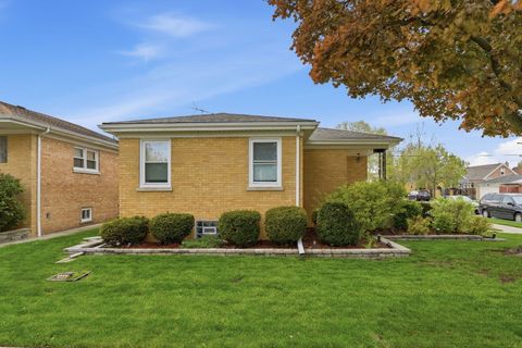 Tiny photo for 7235 W Barry Avenue, Chicago, IL 60707 (MLS # 12634778)