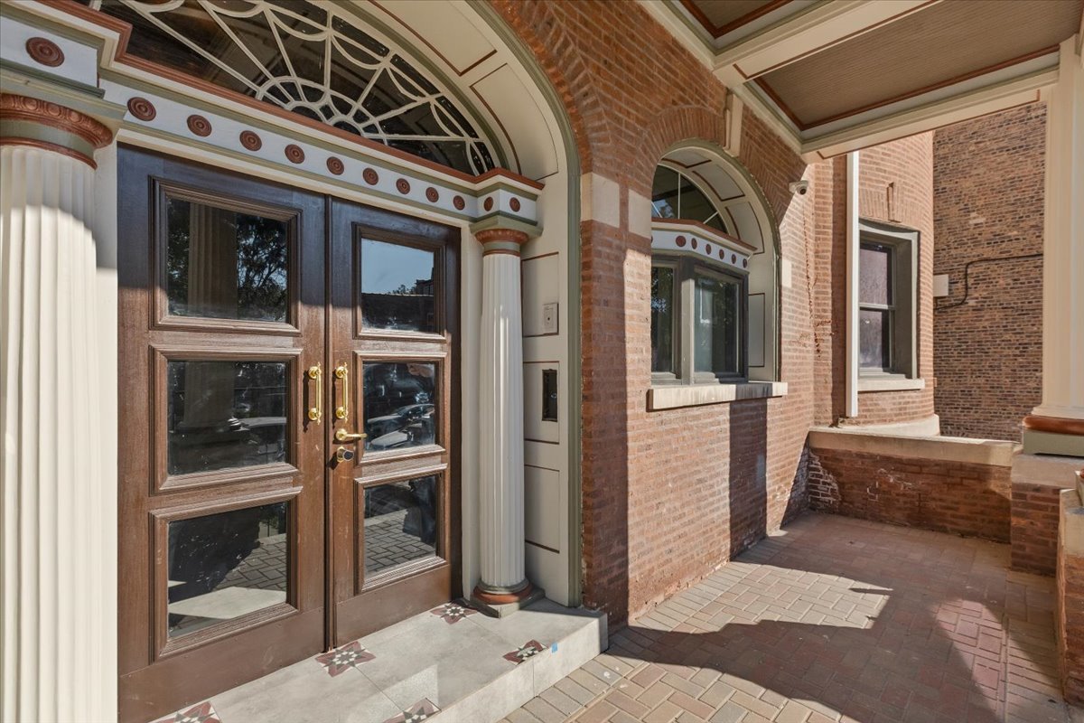 442-444 E 48th Street