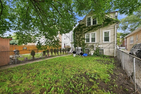 Tiny photo for 1329 MAPLE Avenue, Berwyn, IL 60402 (MLS # 12747461)