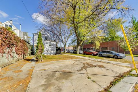 Tiny photo for 3835 W Montrose Avenue, Chicago, IL 60618 (MLS # 12528279)