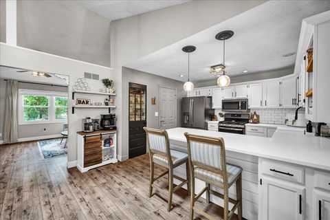 Tiny photo for 2216 Woodhavens Drive, Bloomington, IL 61701 (MLS # 12477656)