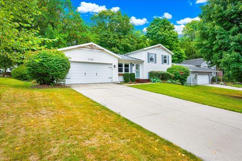 Tiny photo for 2216 Woodhavens Drive, Bloomington, IL 61701 (MLS # 12477656)