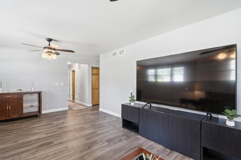 Tiny photo for 5560 Cambridge Way #1, Hanover Park, IL 60133 (MLS # 12718875)
