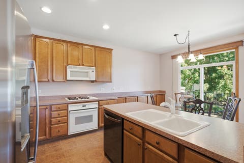 Tiny photo for 5560 Cambridge Way #1, Hanover Park, IL 60133 (MLS # 12718875)