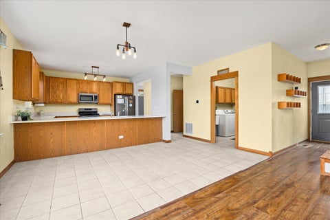 Tiny photo for 739 Bonaventure Drive, Oswego, IL 60543 (MLS # 12730637)