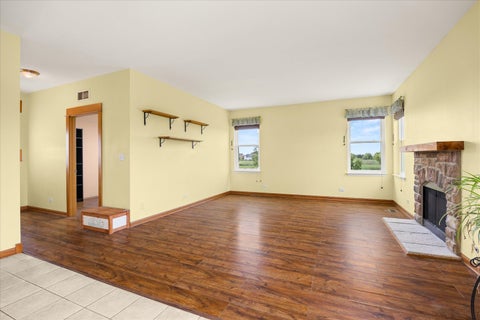 Tiny photo for 739 Bonaventure Drive, Oswego, IL 60543 (MLS # 12730637)