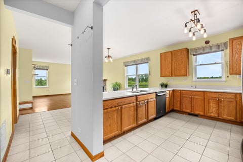 Tiny photo for 739 Bonaventure Drive, Oswego, IL 60543 (MLS # 12730637)