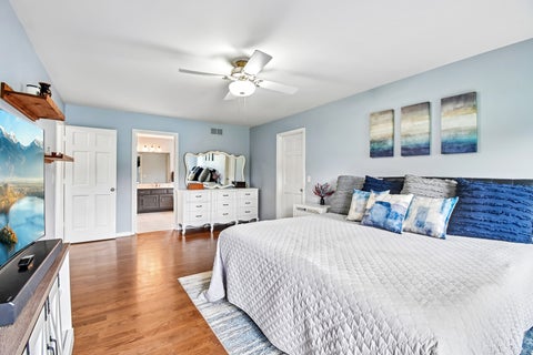 Tiny photo for 5N630 Leslie Court, St. Charles, IL 60175 (MLS # 12673285)