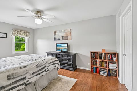 Tiny photo for 5N630 Leslie Court, St. Charles, IL 60175 (MLS # 12673285)