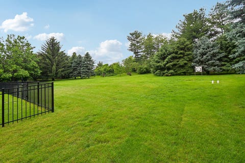 Tiny photo for 5N630 Leslie Court, St. Charles, IL 60175 (MLS # 12673285)