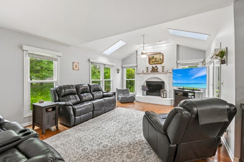 Tiny photo for 5N630 Leslie Court, St. Charles, IL 60175 (MLS # 12673285)