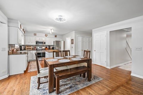 Tiny photo for 5N630 Leslie Court, St. Charles, IL 60175 (MLS # 12673285)