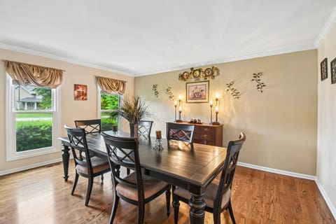 Tiny photo for 5N630 Leslie Court, St. Charles, IL 60175 (MLS # 12673285)
