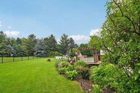 Tiny photo for 5N630 Leslie Court, St. Charles, IL 60175 (MLS # 12673285)
