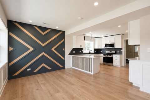 Tiny photo for 9316 Sayre Avenue, Oak Lawn, IL 60453 (MLS # 12693712)