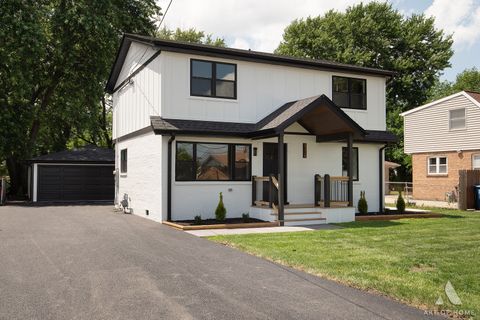 Tiny photo for 9316 Sayre Avenue, Oak Lawn, IL 60453 (MLS # 12693712)