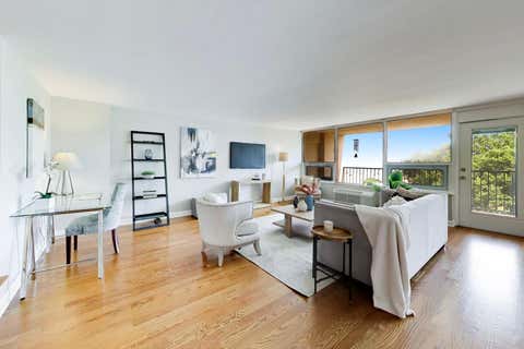 Tiny photo for 5733 N SHERIDAN Road #4C, Chicago, IL 60660 (MLS # 12704950)