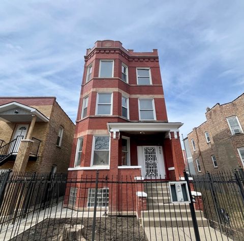 846 N Springfield Avenue Chicago IL 60651