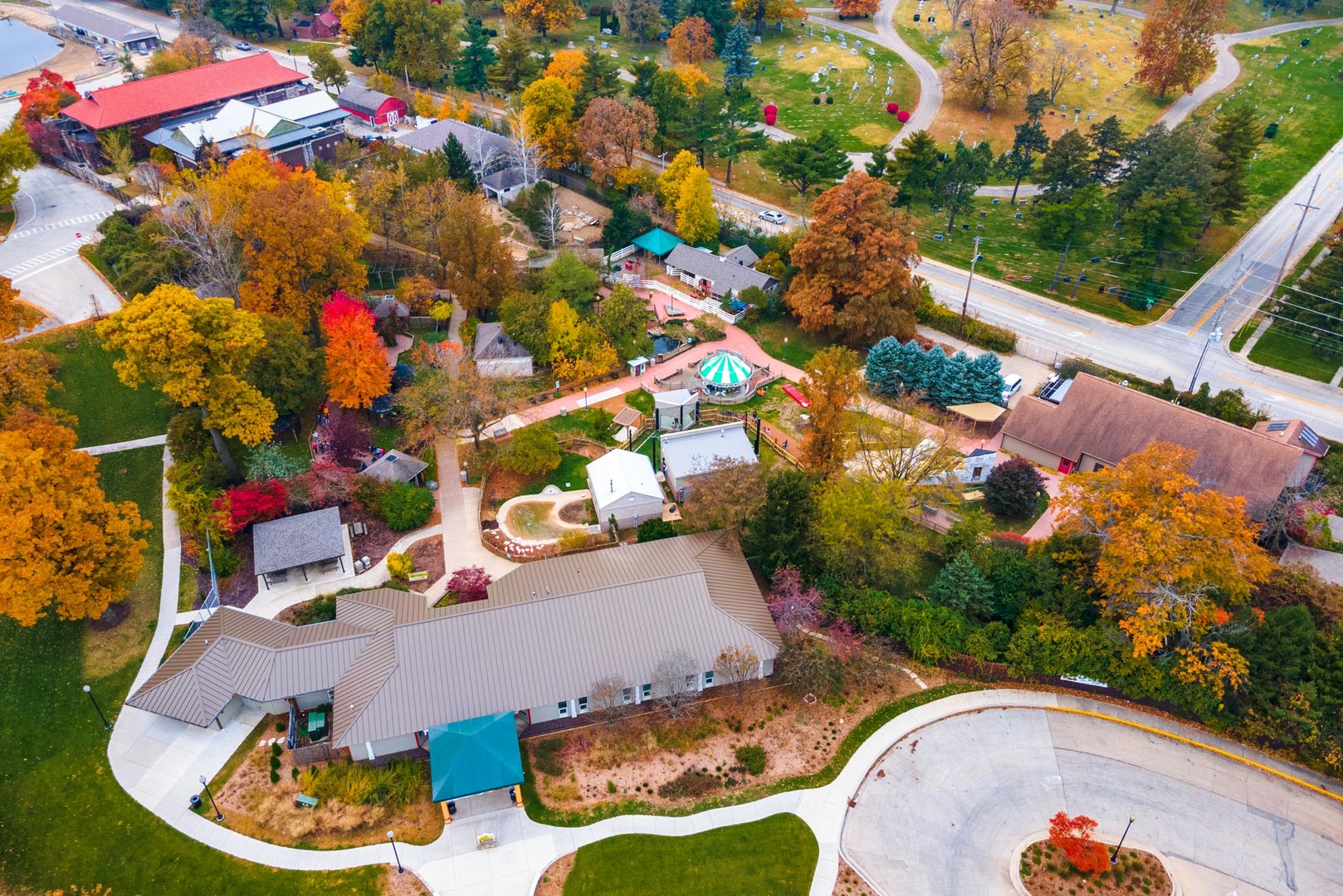 Bloomington, Illinois 61701, United States, 3 Bedrooms Bedrooms, ,2 BathroomsBathrooms,Residential,Contingent,245793