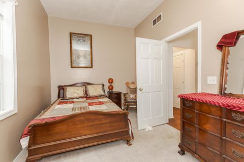 Tiny photo for 110 Lake Street, Bloomington, IL 61701 (MLS # 12520709)