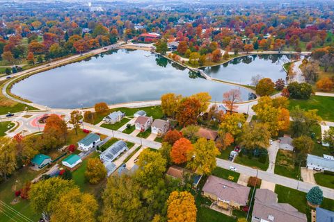 Tiny photo for 110 Lake Street, Bloomington, IL 61701 (MLS # 12520709)