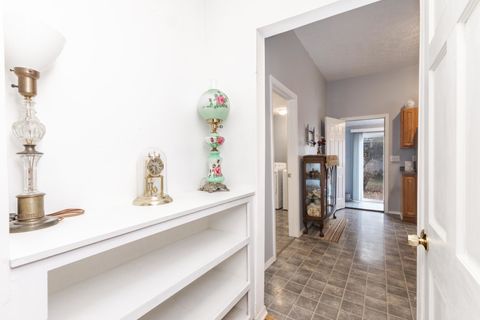 Tiny photo for 110 Lake Street, Bloomington, IL 61701 (MLS # 12520709)