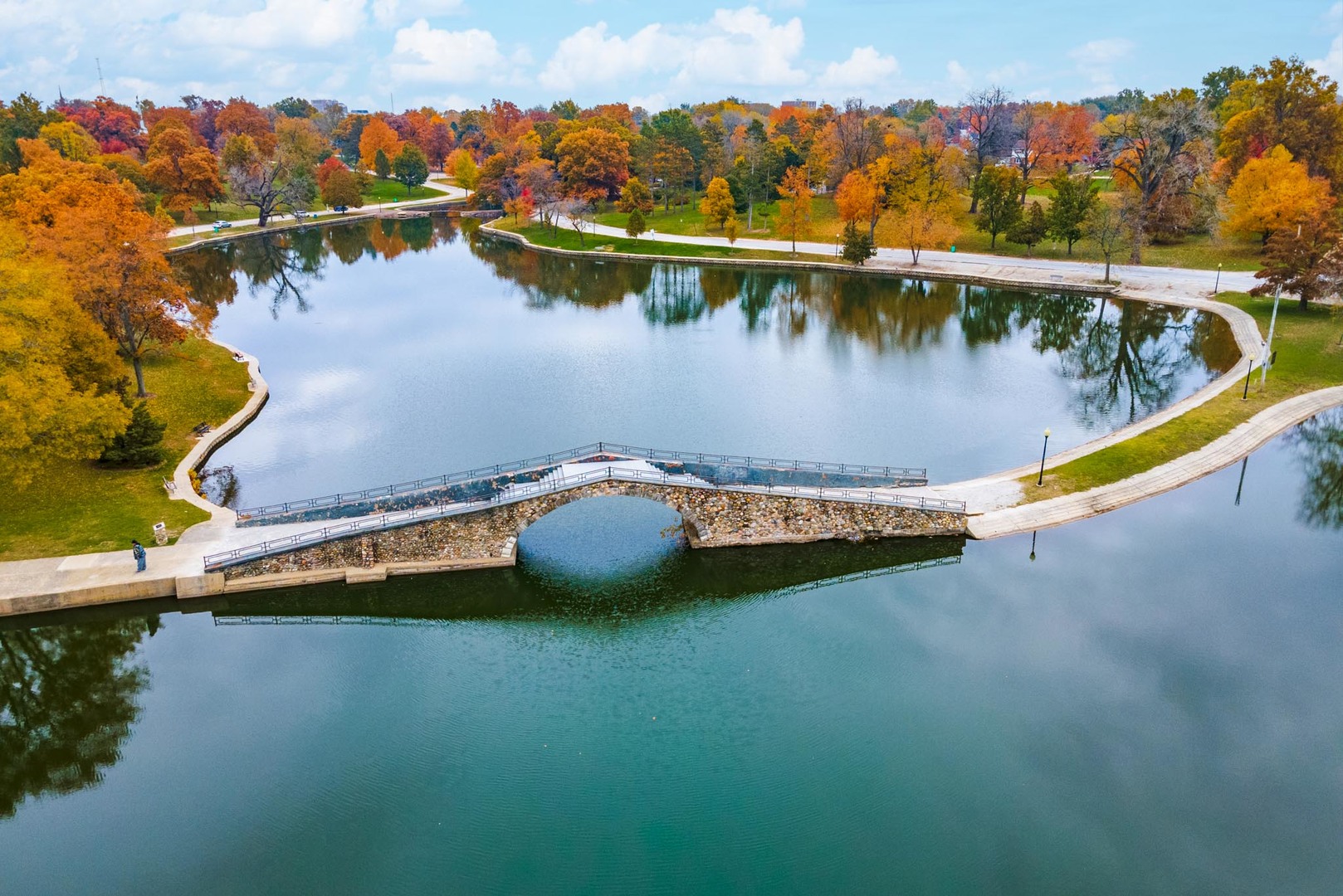 Bloomington, Illinois 61701, United States, 3 Bedrooms Bedrooms, ,2 BathroomsBathrooms,Residential,Contingent,245793