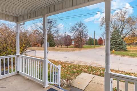 Tiny photo for 110 Lake Street, Bloomington, IL 61701 (MLS # 12520709)