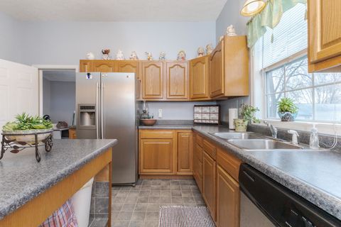 Tiny photo for 110 Lake Street, Bloomington, IL 61701 (MLS # 12520709)