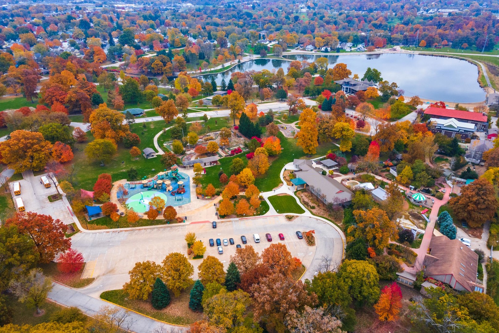 Bloomington, Illinois 61701, United States, 3 Bedrooms Bedrooms, ,2 BathroomsBathrooms,Residential,Contingent,245793