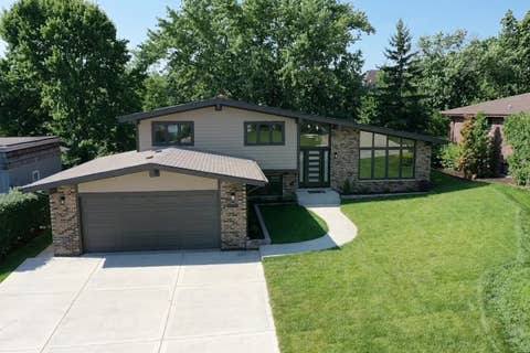 Tiny photo for 9039 Windsor Drive, Palos Hills, IL 60465 (MLS # 12711227)