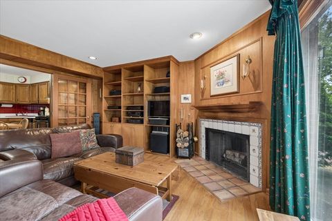 Tiny photo for 1699 Harding Road, Northfield, IL 60093 (MLS # 12662940)