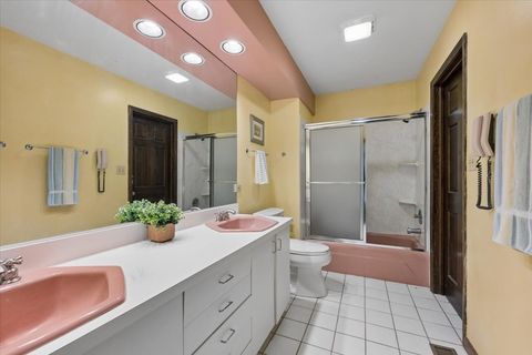 Tiny photo for 1699 Harding Road, Northfield, IL 60093 (MLS # 12662940)