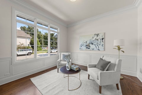 Tiny photo for 253 E Wilson Street, Elmhurst, IL 60126 (MLS # 12786440)