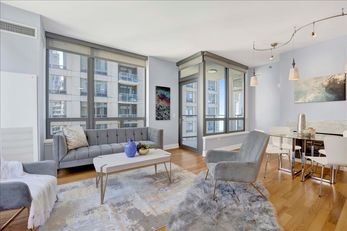 600 N Lake Shore Drive 2209