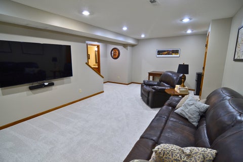 Tiny photo for 2062 Plum Tree Road, Bettendorf, IA 52722 (MLS # 12767001)