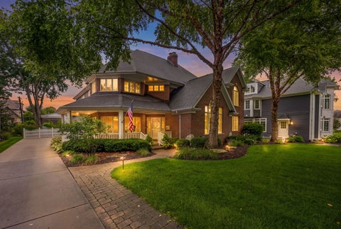 Photo of 70 S Parkway Drive, Naperville, IL 60540 (MLS # 12725255)
