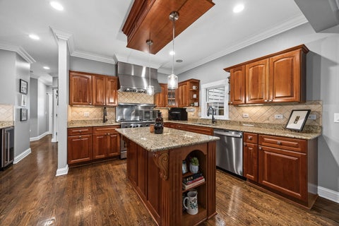 Tiny photo for 70 S Parkway Drive, Naperville, IL 60540 (MLS # 12725255)